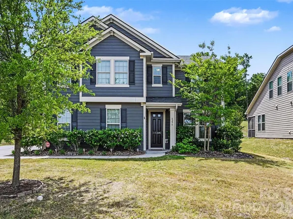 8296 Breton Way, Harrisburg, NC 28075