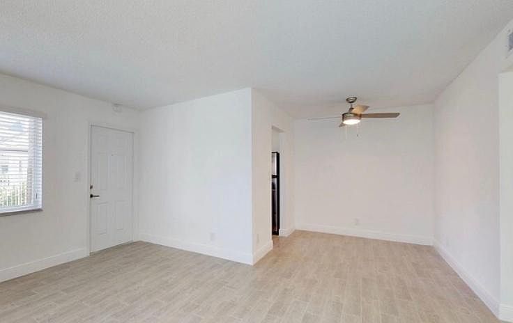 1st image of 2727 N Andrews Ave APT 103