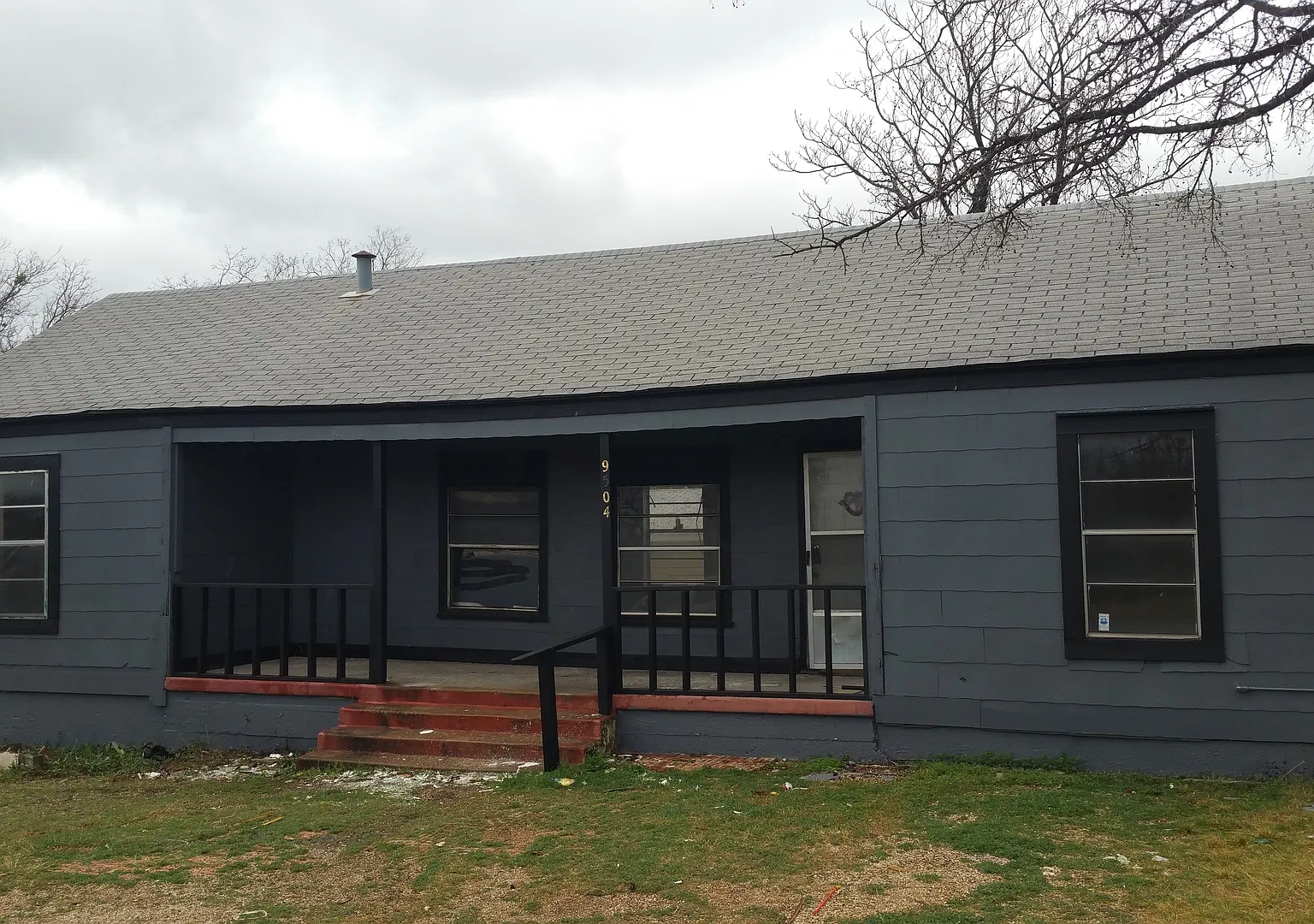Single-Family Home On 5904 Helmick Avenue Ftw. Tx 76107 — Photo 1