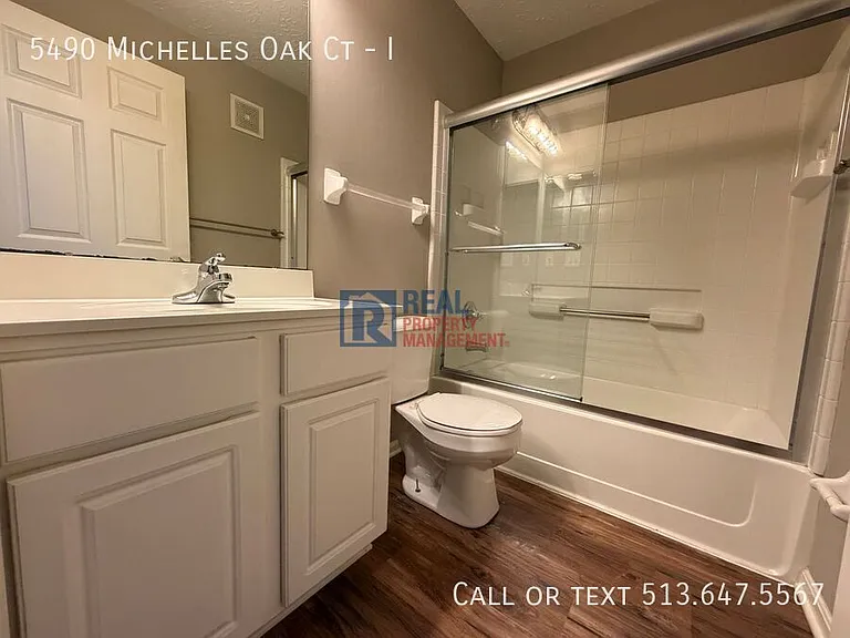 5490 Michelles Oak Ct #I — Photo 18