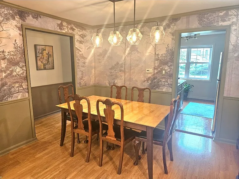 712 College Pkwy — Photo 5