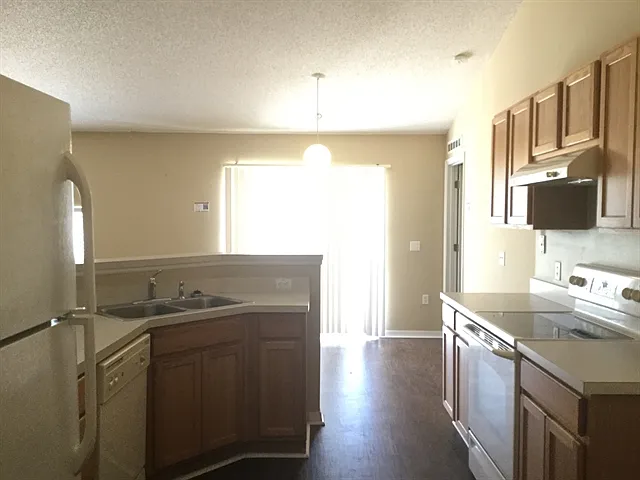 147 Timbercreek Pines Cir — Photo 2