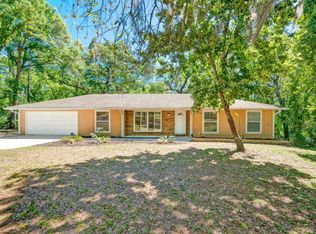 712 Lake Asbury Dr, Green Cove Springs, FL 32043