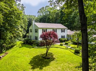 5 Woodland Rd, Mount Kisco, NY 10549