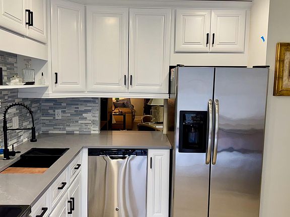5th image of 2641 Gately Drive W #605