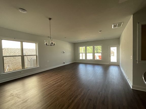 5th image of 1166 Carlisle Pl