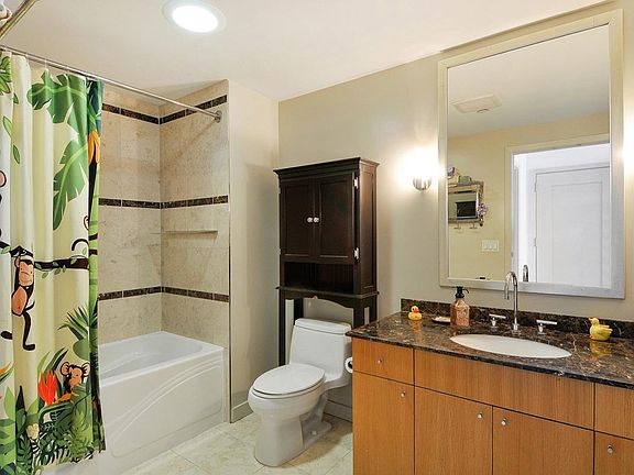 5th image of 355 1st St Unit 1107