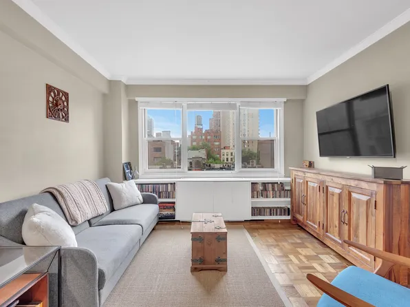 445 East 86th Street 6D image 1 of 10