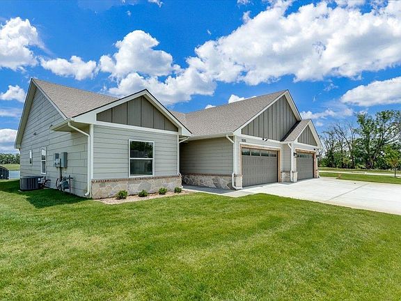 3rd image of 5570 N Wandering Way