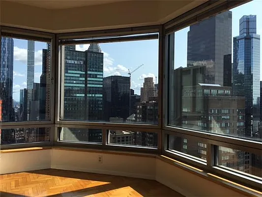 Rented by RELO REDAC INC. | media 10