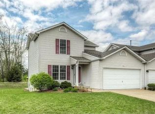 1056 Chesterfield Dr, Wentzville, MO 63385