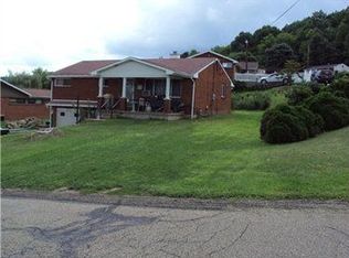 213 Sylvan Dr, Lower Burrell, PA 15068