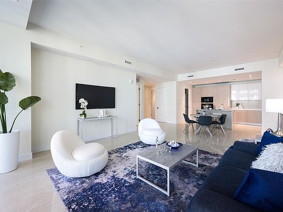 5th image of 3100 N Ocean Drive #H-1510