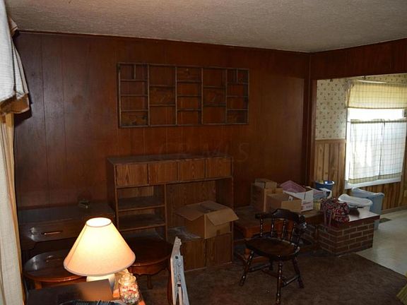 2nd image of 2815 Shelly Dr