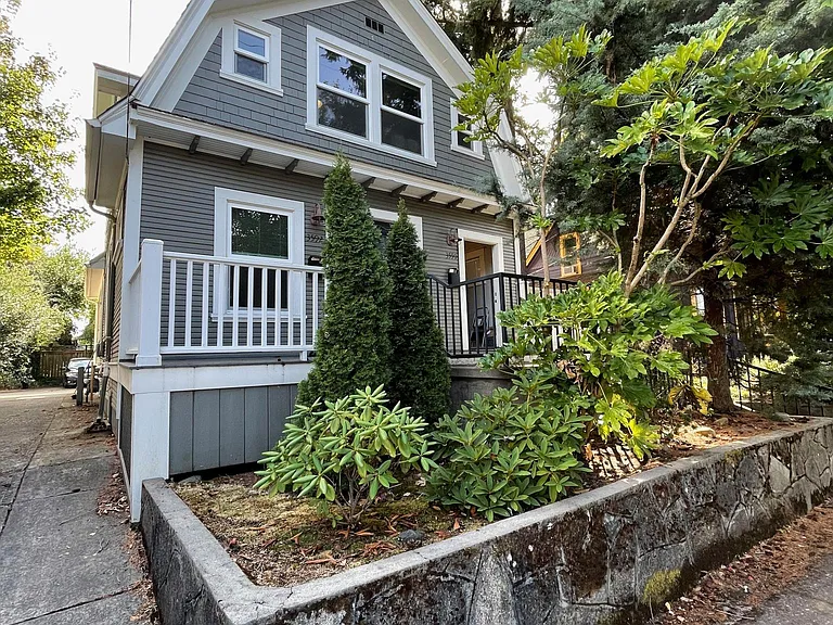 3590 SE Harrison St — Photo 1