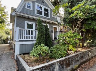 3590 SE Harrison St, Portland, OR 97214