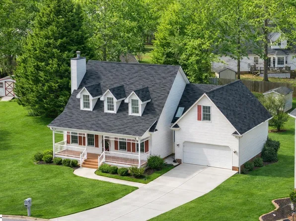 9 Bethel Oaks Ct, Mauldin, SC 29662