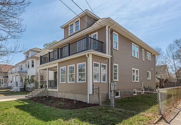 2nd image of 25 Dyer Ave #2