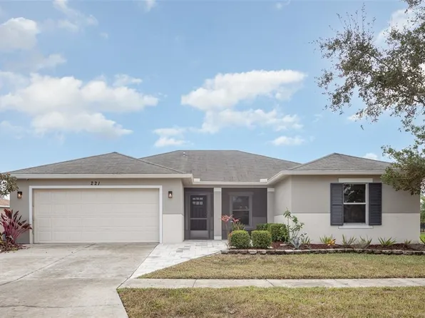 221 Star Shell Dr, Apollo Beach, FL 33572