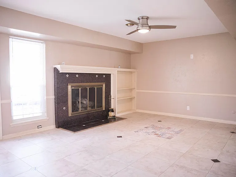 301 Santa Clara St — Photo 13