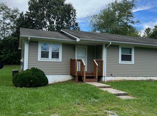 60 Harkrader St #B, Christiansburg, VA 24073