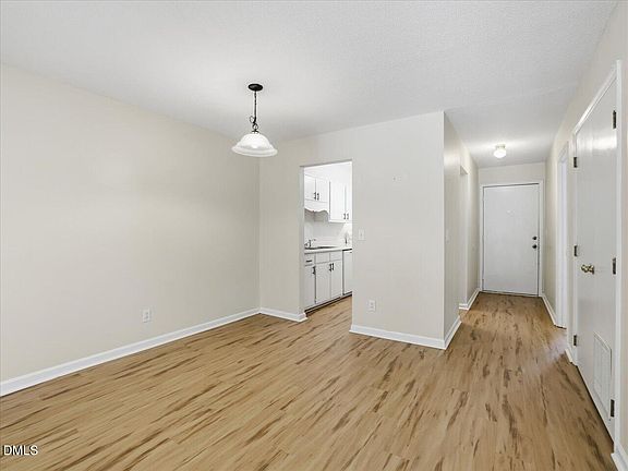 4th image of 103 Ashley Forest Rd #B