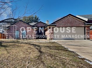 1513 Warwick Dr, Mansfield, TX 76063