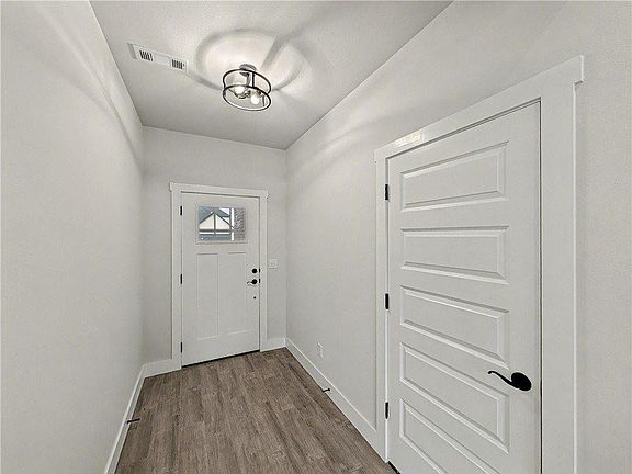 2nd image of 6907 SW High Meadow Blvd