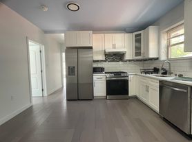 160-10 76th Rd, Fresh Meadows, NY