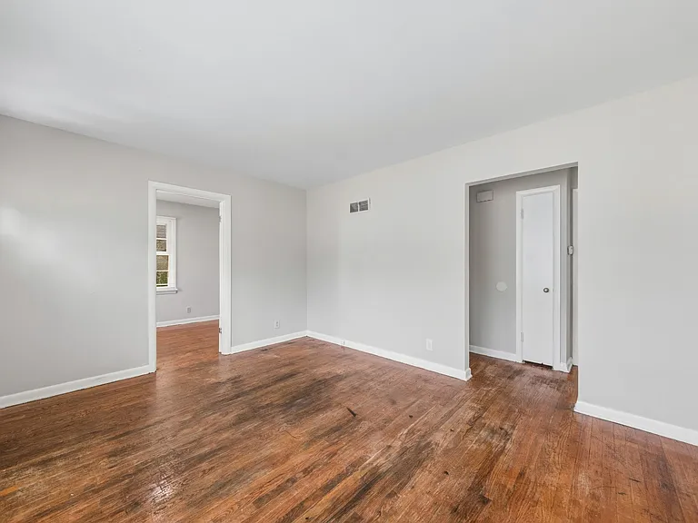 8515 Jenny Dr — Photo 17