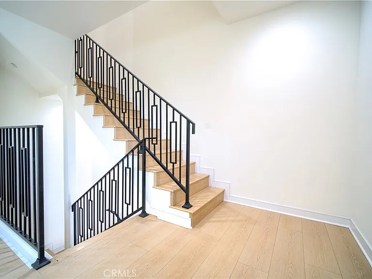 259 S Avenue 54 #1/2 — Photo 10