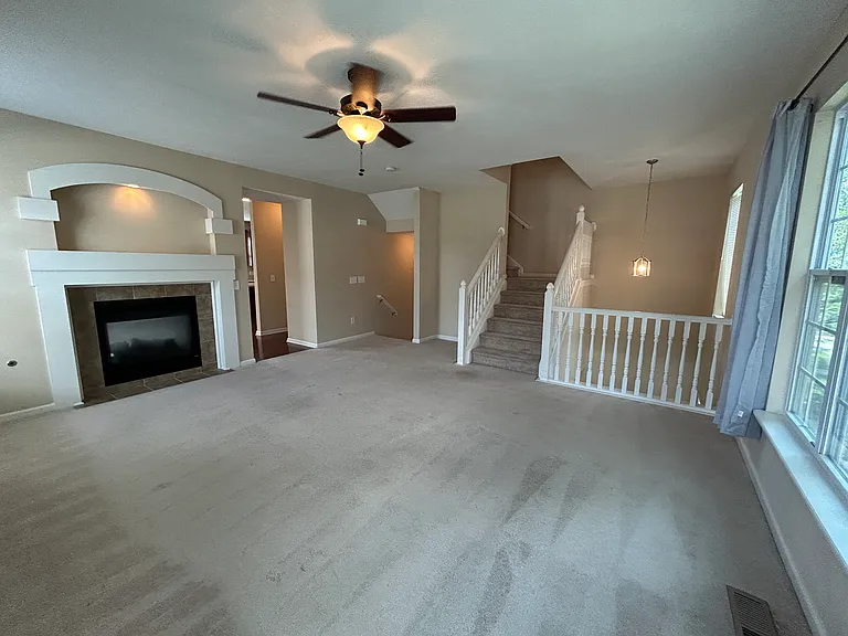 8268 Jo Ellen Dr — Photo 6