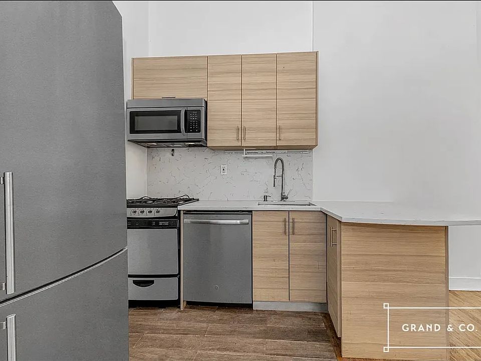 1st image of 410 W 22nd St APT 3R