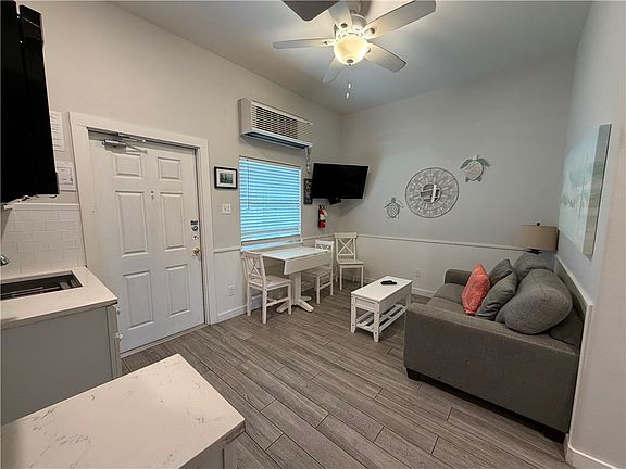 5th image of 15034 Aruba Dr #109