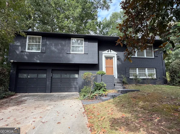 5700 Cape Cod Ln, Lithonia, GA 30038