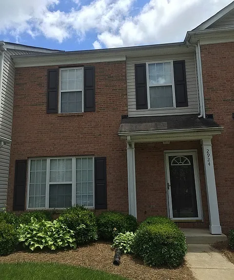 2924 Little Stream Ct — Photo 3