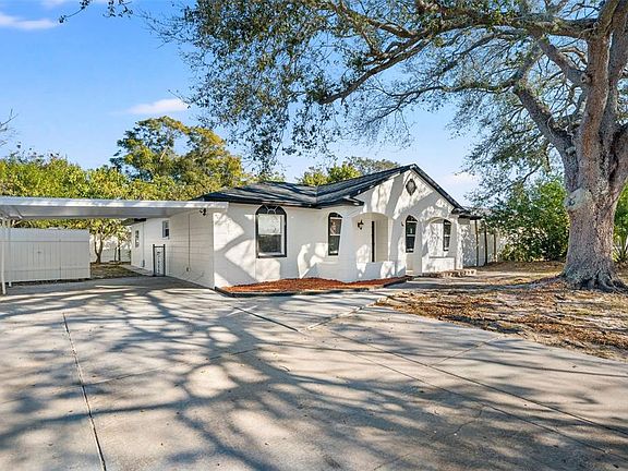 2nd image of 5921 Yorkshire Rd