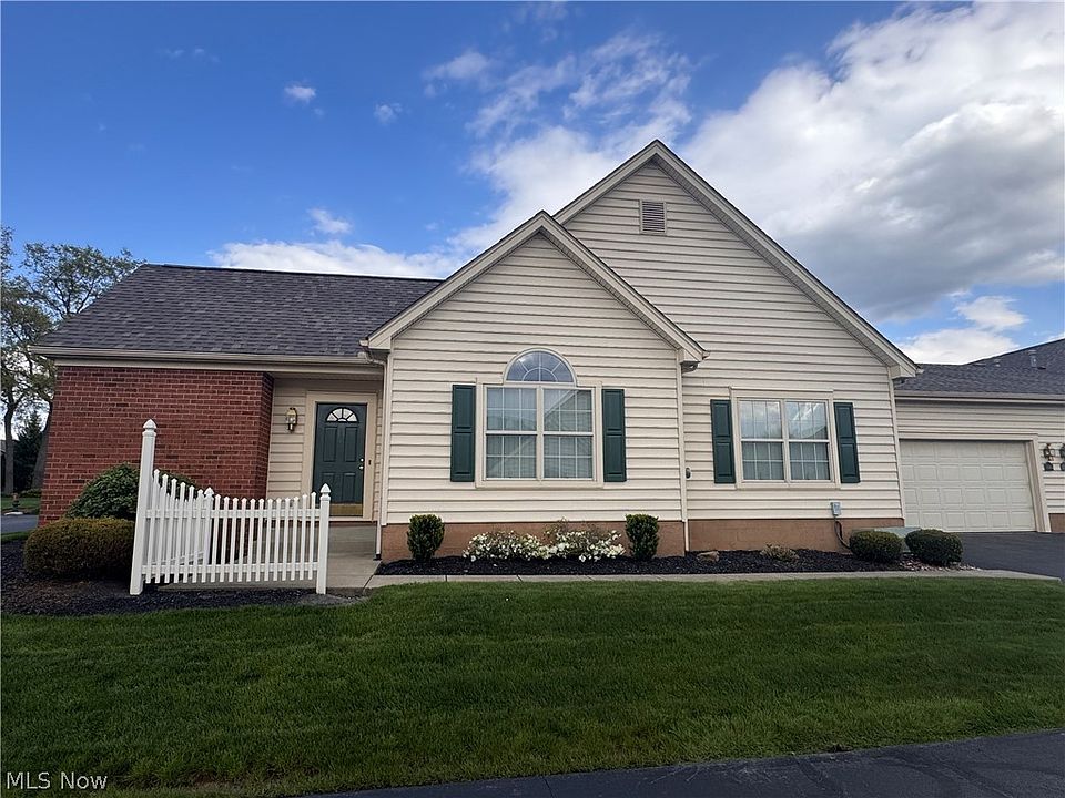 1st image of 216 Village Ct