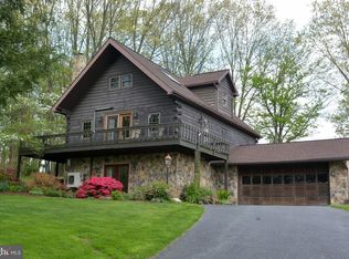 19 Pine Tree Ln, Lewistown, PA 17044