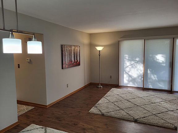 4th image of 49139 Conway Ct
