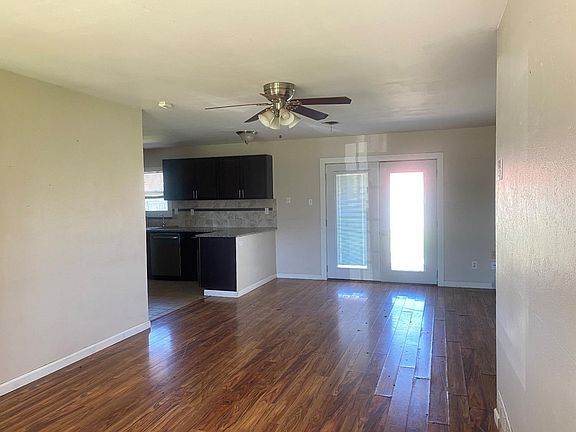 5th image of 4940 6th St