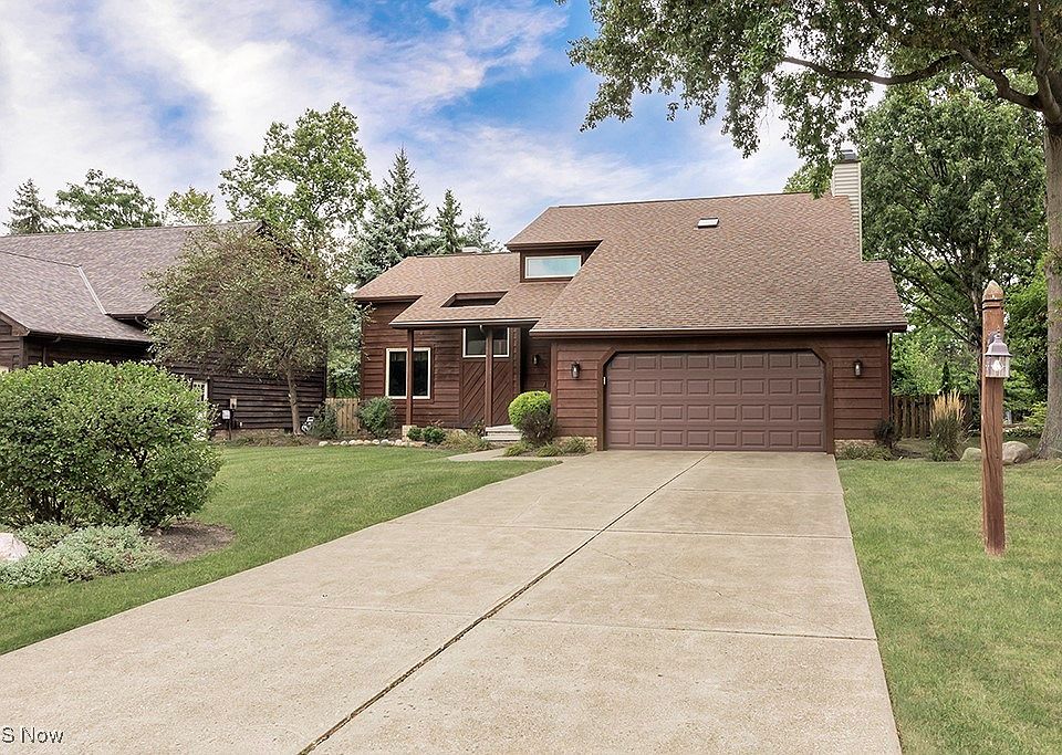 1st image of 34889 Aspenwood Ln