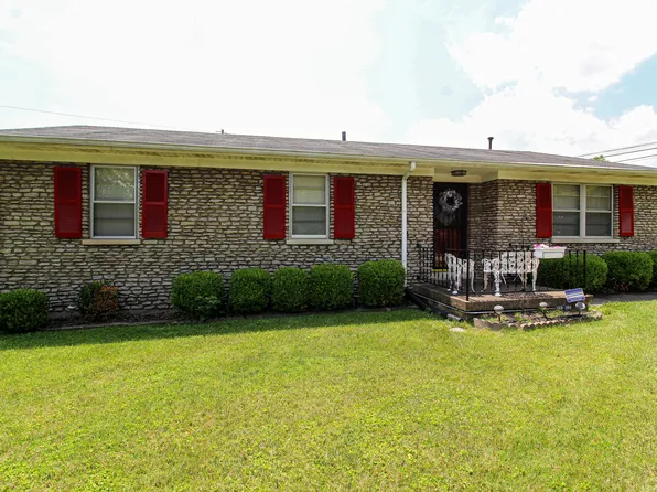 801 Mildred St, Versailles, KY 40383