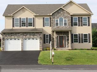 19111 Red Maple Dr, Hagerstown, MD 21742