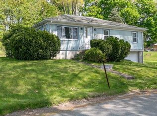 8 Raleigh Rd, Webster, MA 01570