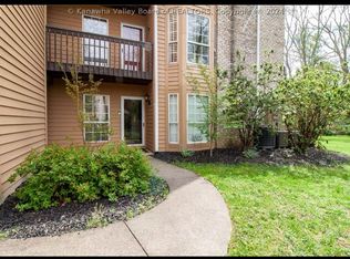 303 Oakbridge Dr #303, Hurricane, WV 25526