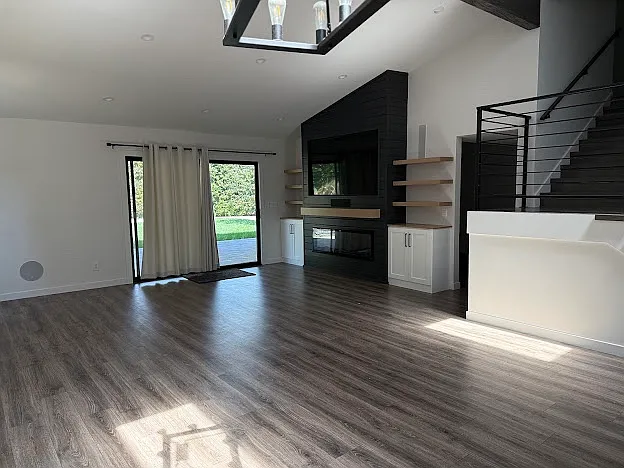 4 bed, 2147 sqft, $5,200 — Photo 4