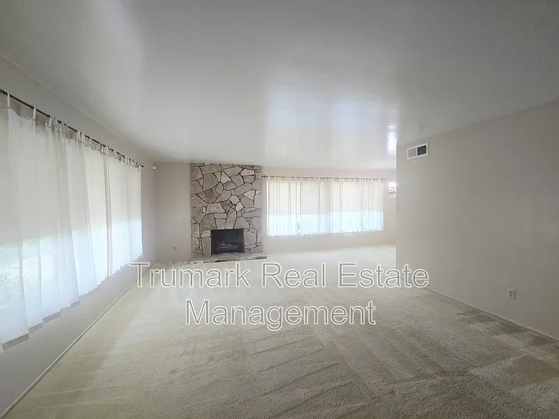 3933 Karen Lynn Dr