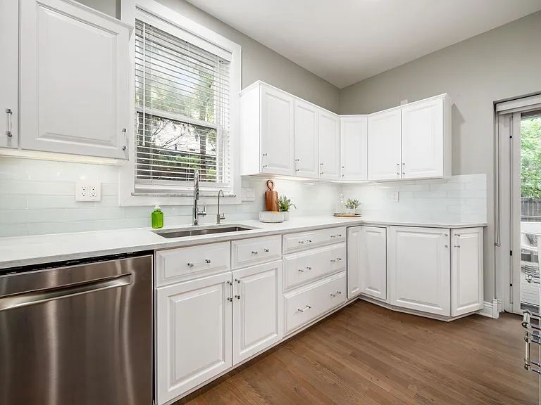 926 City Park Ave — Photo 18
