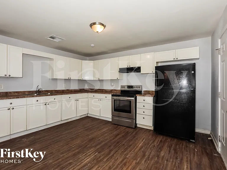 4739 E Sunland Ave — Photo 6